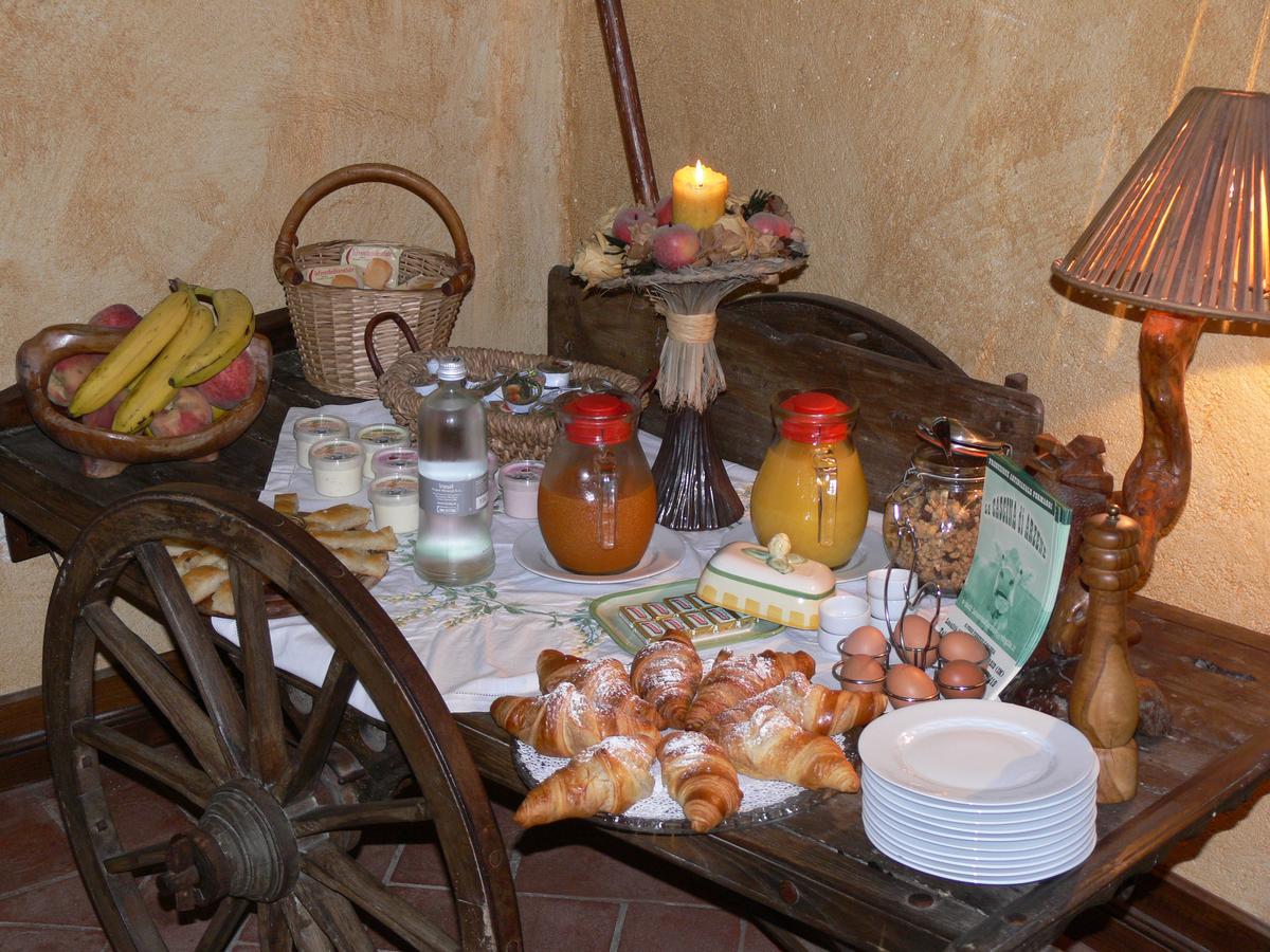 Il Cappellaio Matto Bed & Breakfast Montalto Ligure Eksteriør bilde