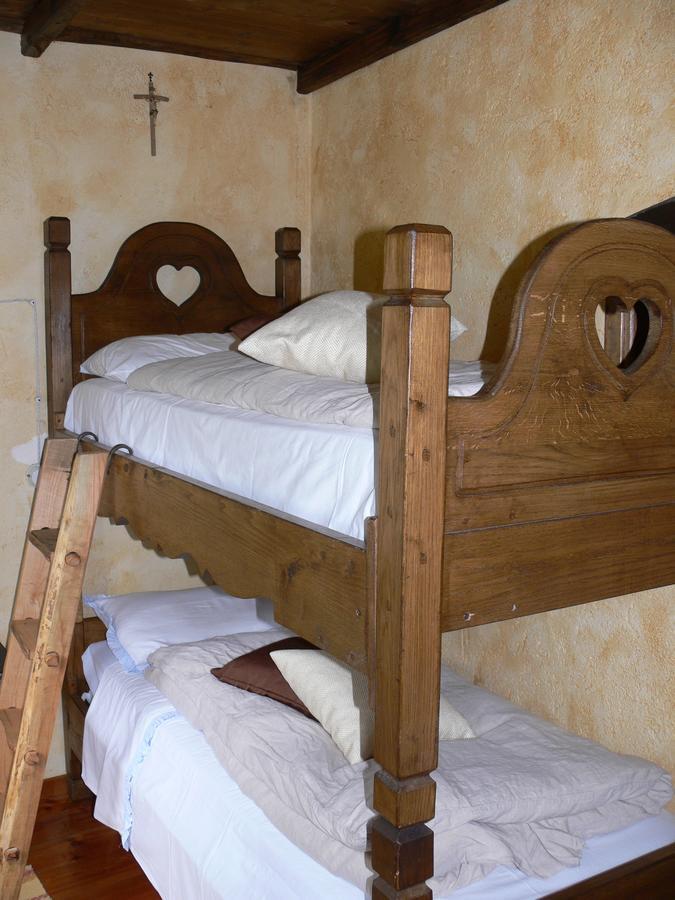 Il Cappellaio Matto Bed & Breakfast Montalto Ligure Eksteriør bilde
