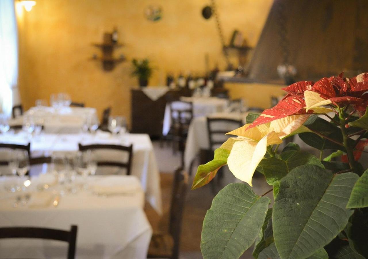 Il Cappellaio Matto Bed & Breakfast Montalto Ligure Eksteriør bilde