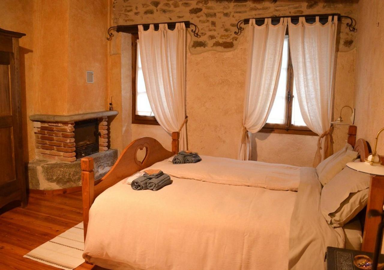Il Cappellaio Matto Bed & Breakfast Montalto Ligure Eksteriør bilde